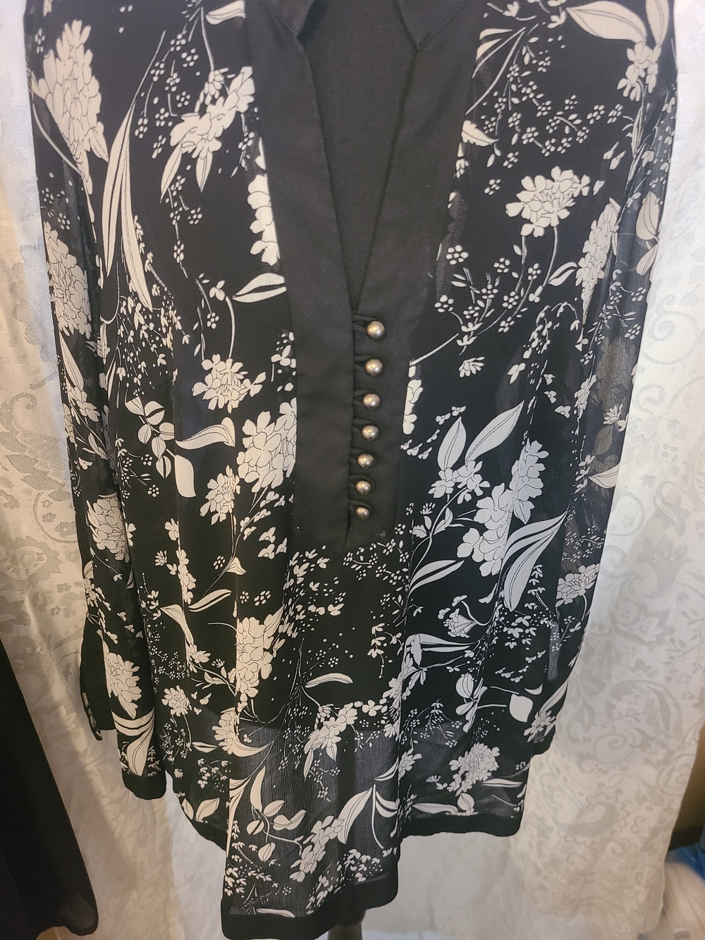 Black & White Floral V-Neck Tunic with Button Placket